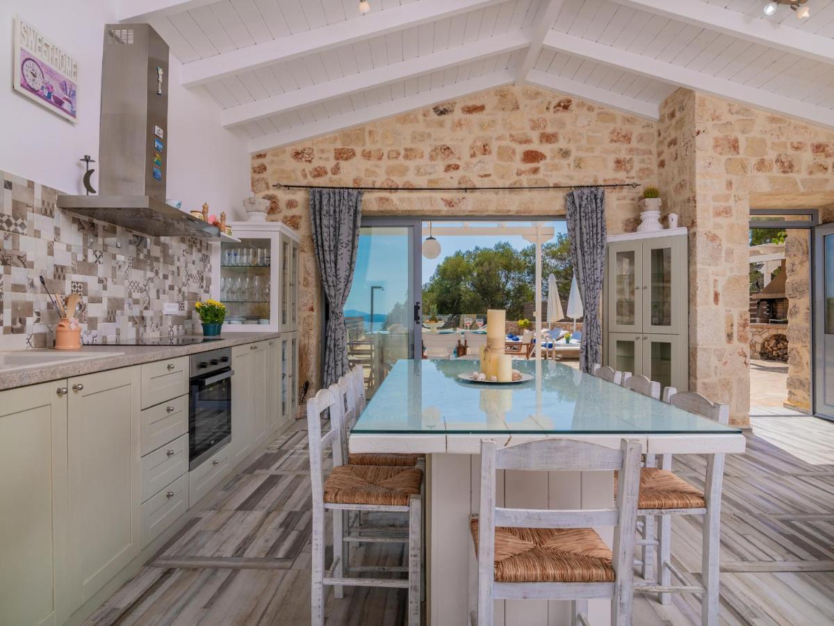 Villa Daniela - Private Pool And Serene Location, By Zantewize Korithion Bagian luar foto